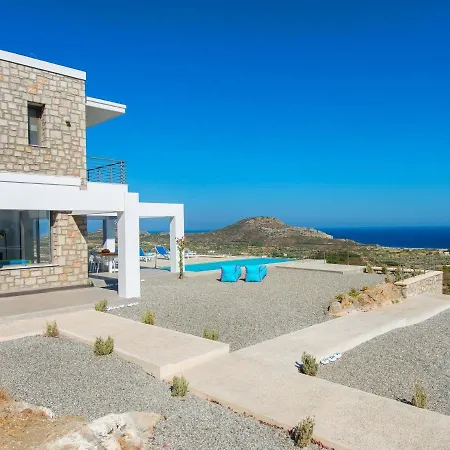 Beautiful With Infinity Pool And Sea View Villa