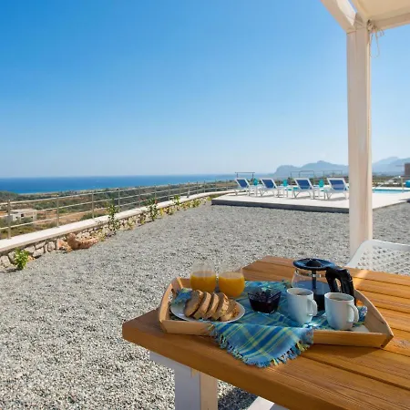 Beautiful With Infinity Pool And Sea View Villa