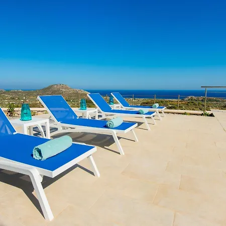 Beautiful With Infinity Pool And Sea View * Kalithies